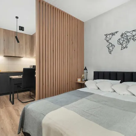 Elegant For 4 People In By Renters *