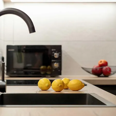 Elegant For 4 People In By Renters شقة وودج