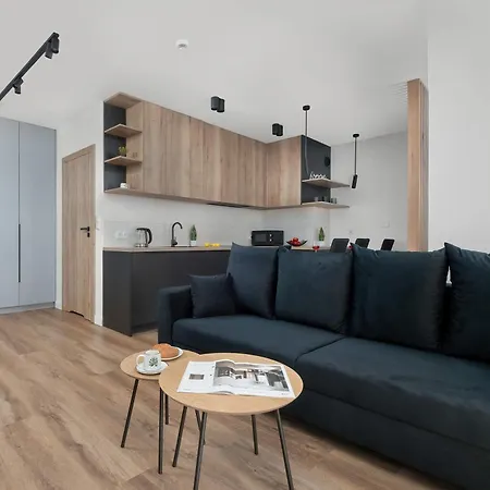 Elegant For 4 People In By Renters *