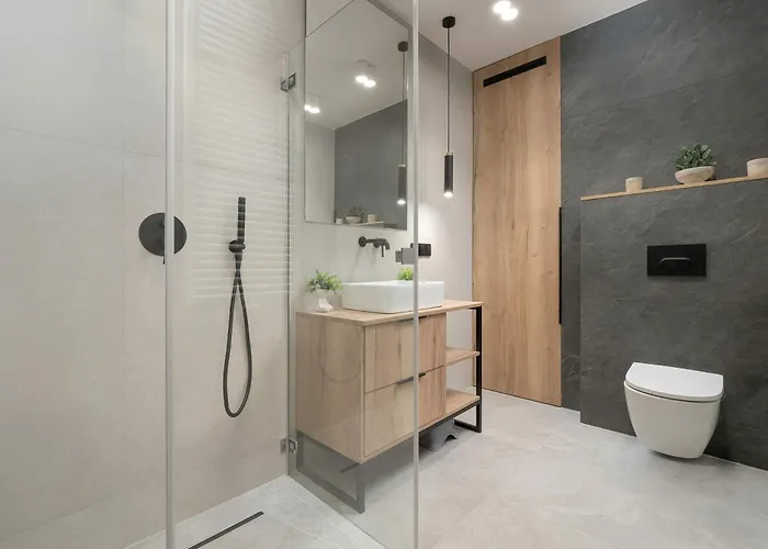 דירה Elegant For 4 People In By Renters