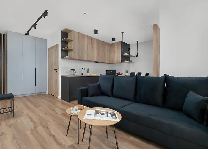 Elegant For 4 People In By Renters *