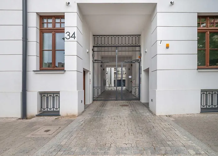 Elegant For 4 People In By Renters شقة *