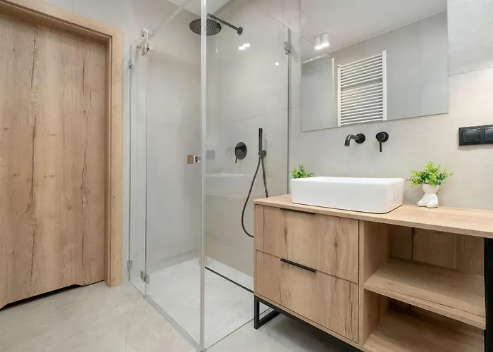 公寓 Elegant For 4 People In By Renters